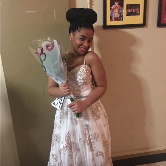 🌸HP🌸 Gold/white spaghetti strap/strapless dress - Picture 8 of 8